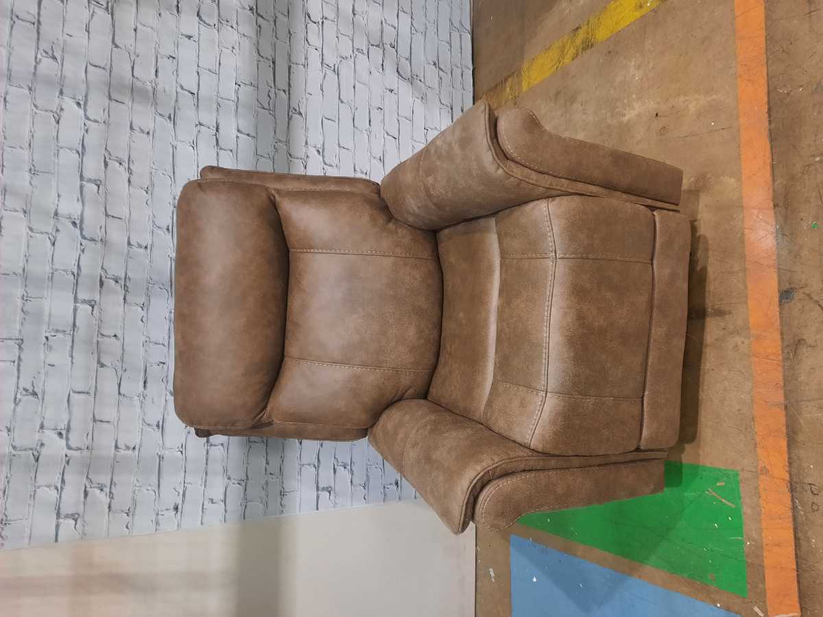 Lorreze Power Lift Recliner - Gallery Image 6
